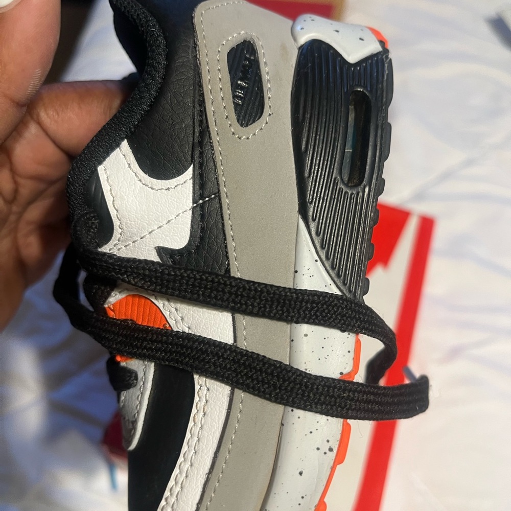 New Nikes size 8